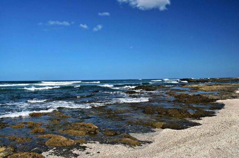 waves-guacaste_beach-costa-rica